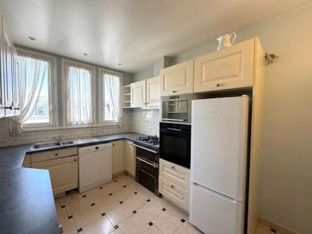 Vente Duplex 4 pièces 125.76 m2 Courbevoie