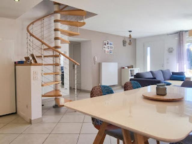 Vente Duplex 4 pièces 87 m2 Rillieux la Pape