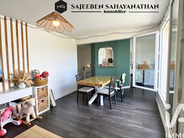 Vente Duplex 4 pièces 96 m2 Maurepas