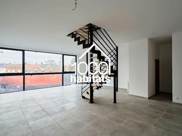 Vente Duplex 5 pièces 148.15 m2 Roubaix