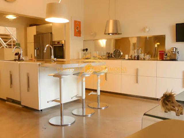 Vente Duplex 5 pièces 225 m2 Angouleme