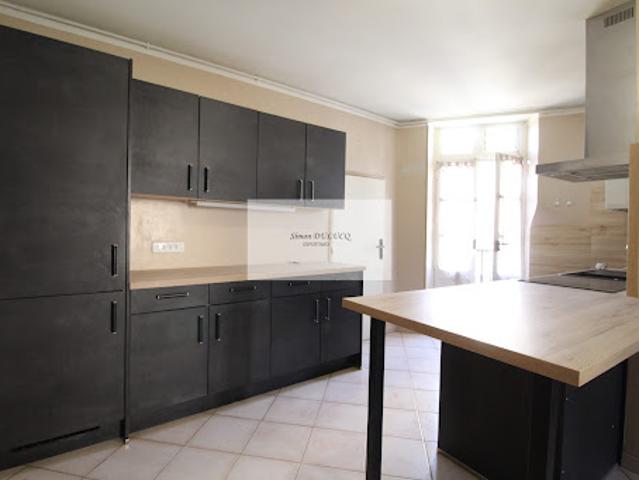 Vente Duplex 6 pièces 121 m2 Saint Affrique