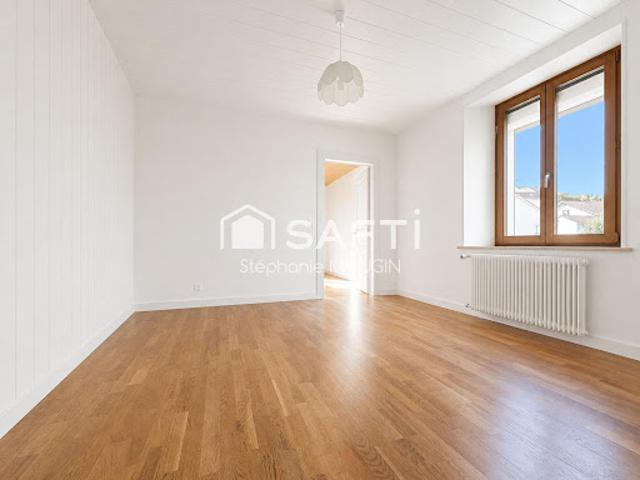 Vente Duplex 6 pièces 150 m2 Maîche