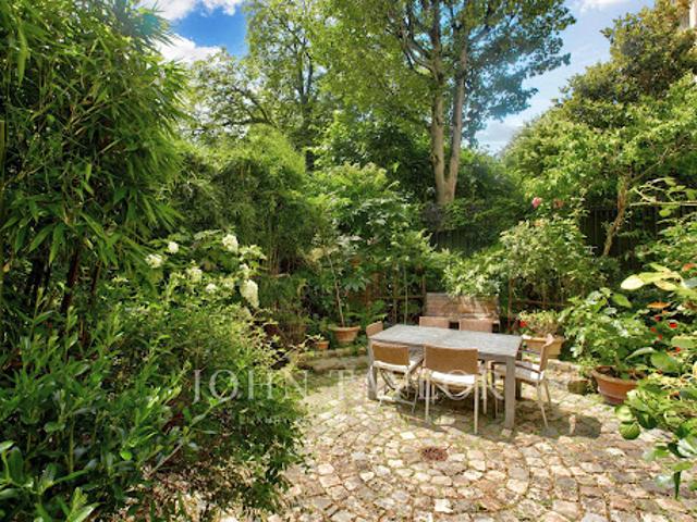 Vente Duplex 8 pièces 240 m2 Paris 16ème