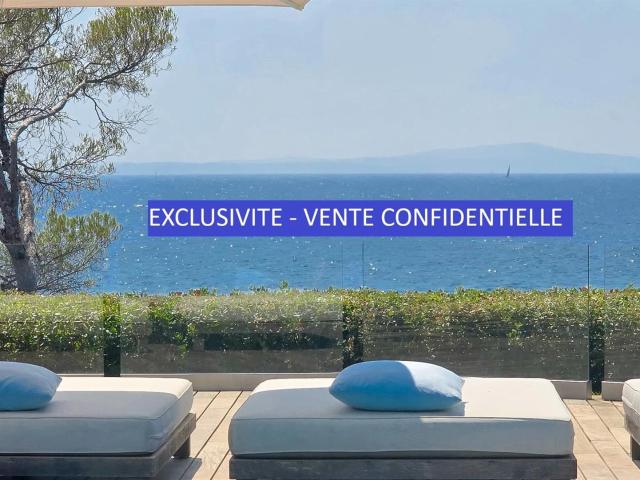 Vente Exclusive D'une Villa D'exception En Bord De Mer Entre. 380m² Saint Raphaël