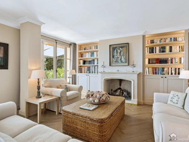 Vente exclusive: villa familiale lumineuse et pensée pour l. 255m² Spéracèdes