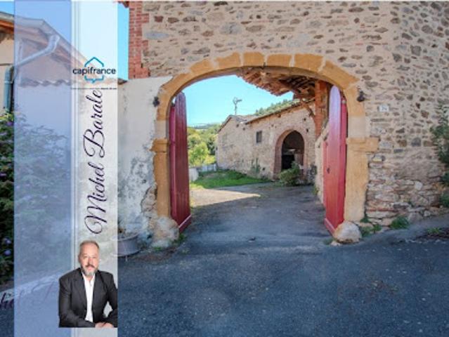 Vente Maison 8 pièces 220 m2 Montromant