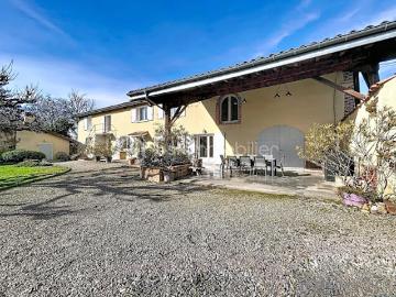 Vente Maison 8 pièces 300.14 m2 Montluel