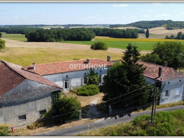 Vente Maison 9 pièces 186 m2 Chalais
