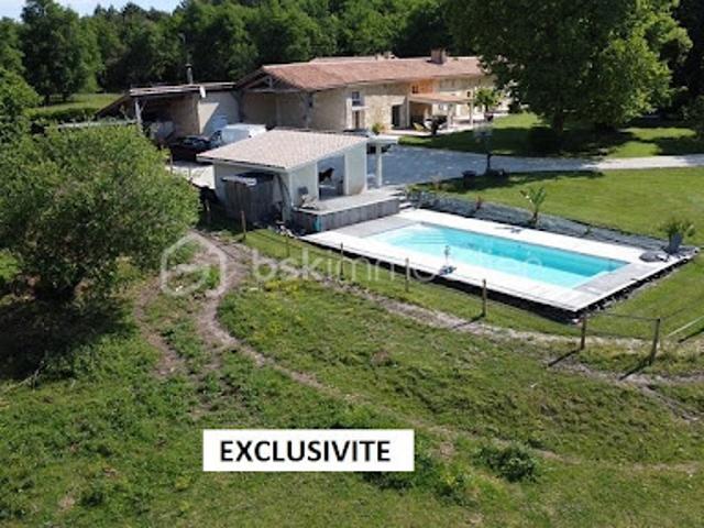 Vente Maison 10 pièces 379 m2 Cavignac
