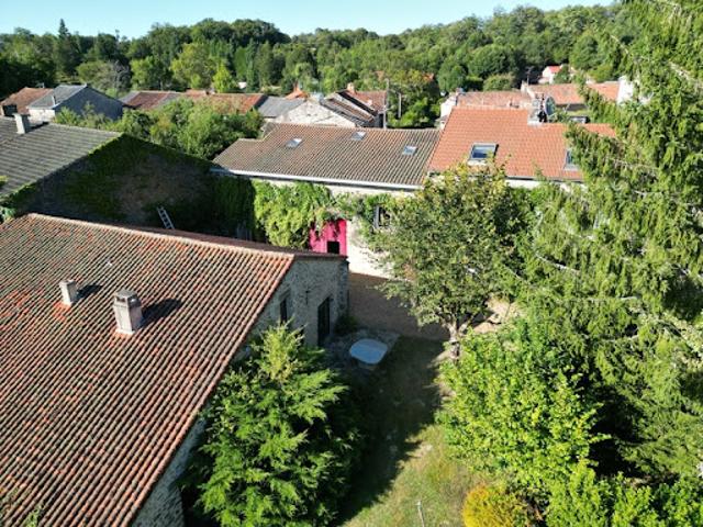 Vente Maison 10 pièces 470 m2 Bessines sur Gartempe
