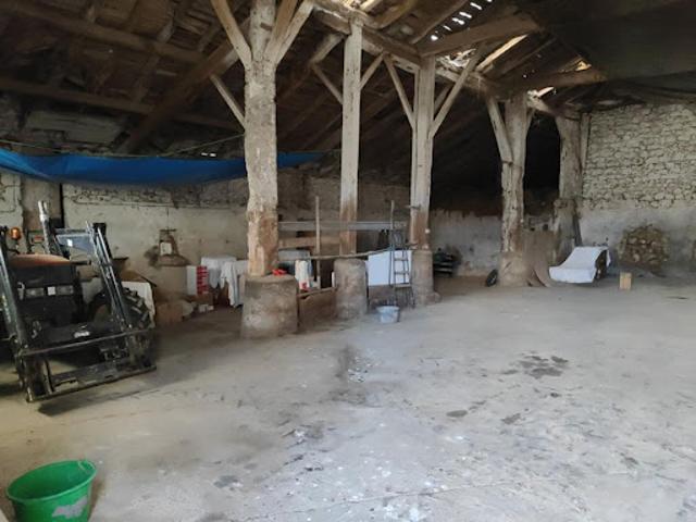 Vente Maison 1 pièce 300 m2 Saint Vivien de Monségur