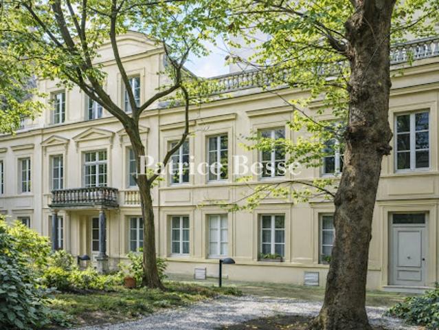 Vente Hôtel particulier 5 pièces 140 m2 Paris 5ème