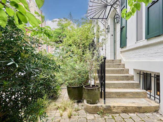 Vente Hôtel particulier 7 pièces 200 m2 Paris 16ème
