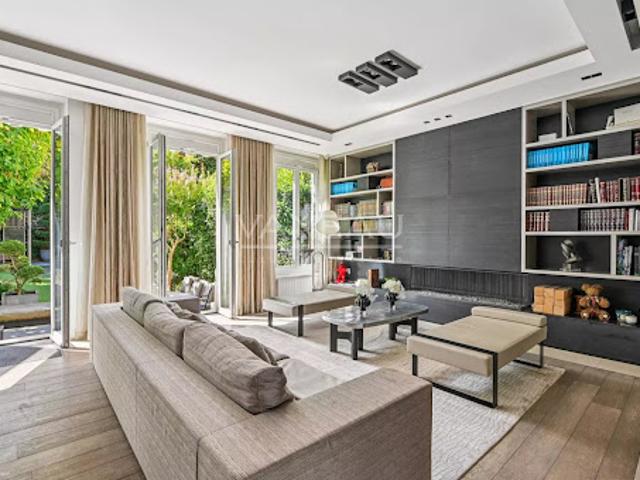 Vente Hôtel particulier 8 pièces 450 m2 Neuilly sur Seine