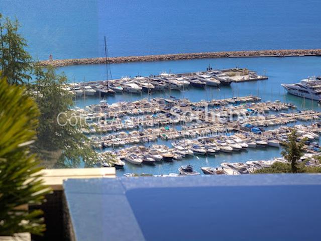 Vente Hôtel particulier 8 pièces 240 m2 Beaulieu sur Mer