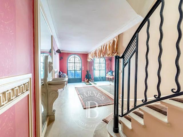 Vente Hôtel particulier 9 pièces 300 m2 Neuilly sur Seine
