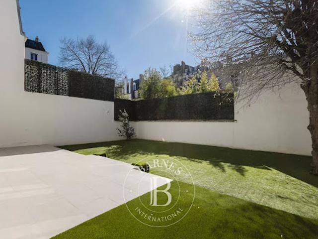 Vente Hôtel particulier 9 pièces 390 m2 Neuilly sur Seine
