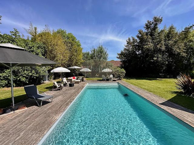 Vente Hôtel particulier 10 pièces 300 m2 Castelnau Magnoac