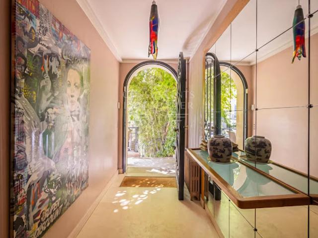 Vente Hôtel particulier 10 pièces 312.88 m2 Paris 16ème