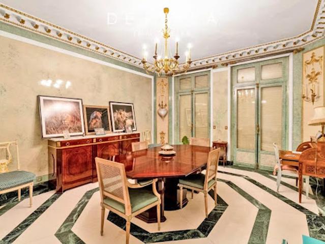 Vente Hôtel particulier 10 pièces 326 m2 La Varenne Saint Hilaire