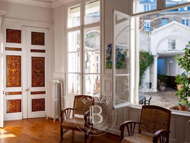 Vente Hôtel particulier 10 pièces 345 m2 Amiens