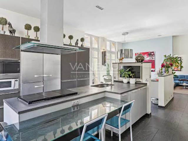 Vente Hôtel particulier 10 pièces 445 m2 Paris 16ème