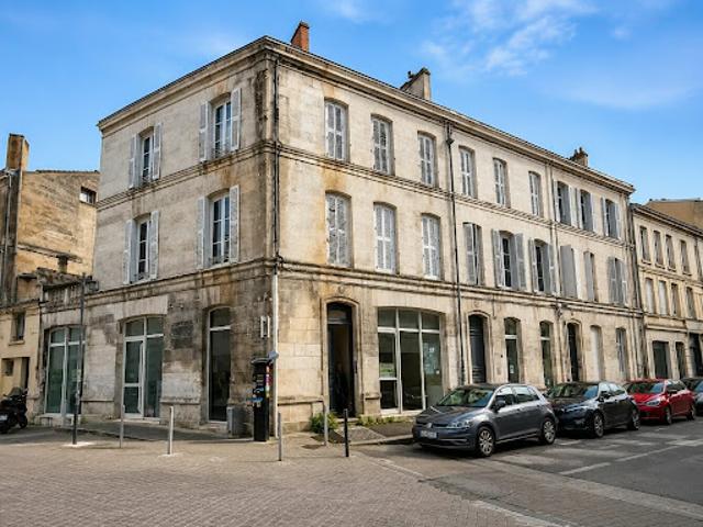 Vente Hôtel particulier 14 pièces 335 m2 Angouleme