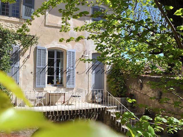 Vente Hôtel particulier 14 pièces 400 m2 L'Isle sur la Sorgue