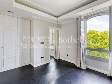 Vente Hôtel particulier 14 pièces 625 m2 Paris 16ème