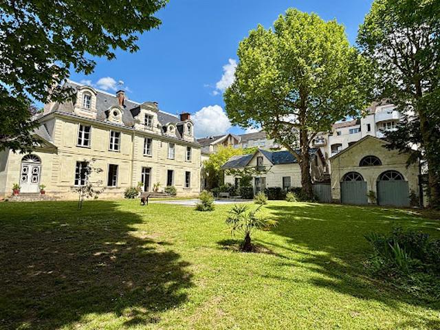 Vente Hôtel particulier 16 pièces 522 m2 Tours