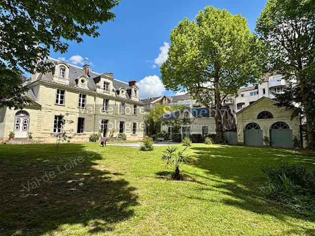 Vente Hôtel particulier 16 pièces 522 m2 Tours