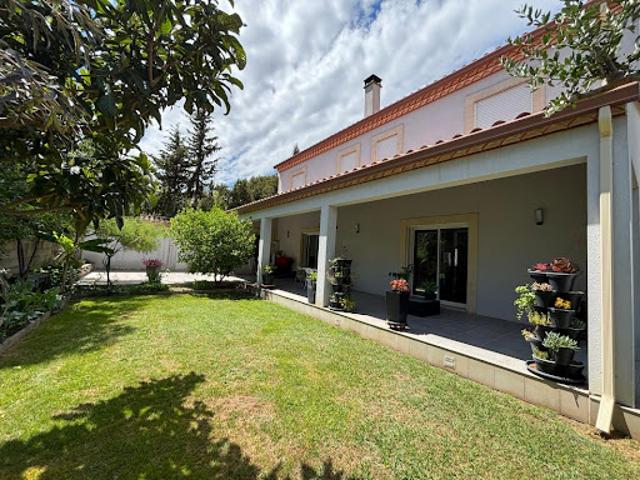 Vente Maison 7 pièces 238.1 m2 Marguerittes