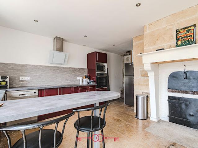 Vente Maison 9 pièces 319 m2 Montigny sur Vesle