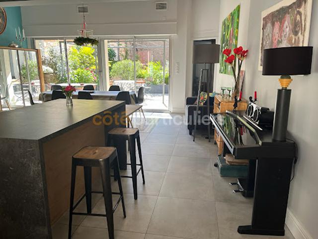 Vente Appartement 10 pièces 253.9 m2 Agen
