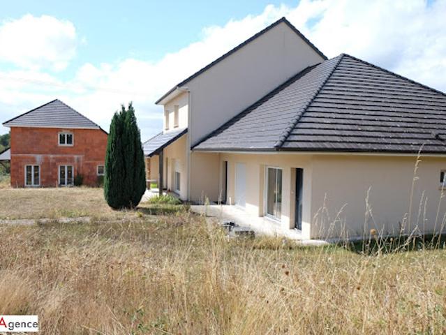 Vente Propriété 0 pièces 299 m2 Saint Germain les Vergnes
