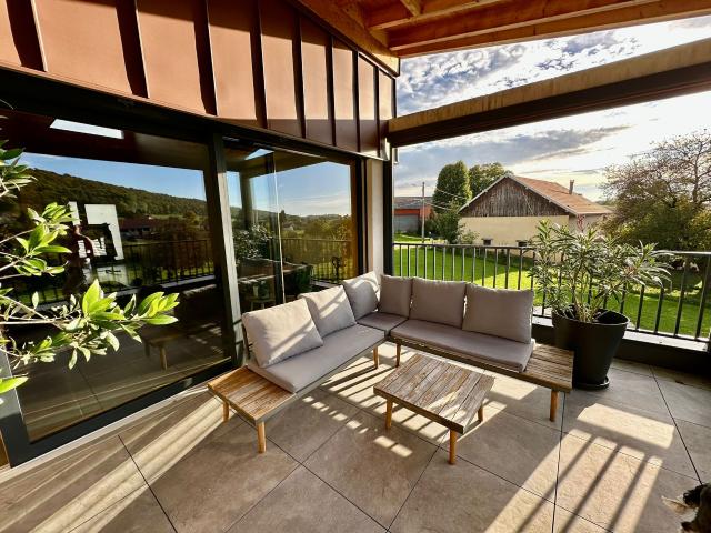 Vente jolie maison semi plain pied, 5 pièces, 132 m2, sur terrain de 2379 m2 CROSEY LE GRAND