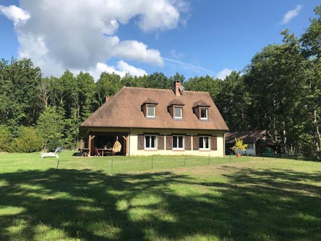 Vente Maison 11 pièces 395 m2 Yvoy le Marron