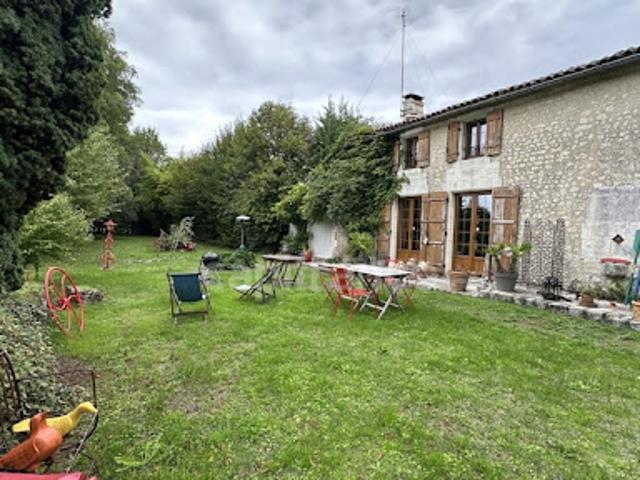 Vente Maison 5 pièces 186 m2 Berneuil