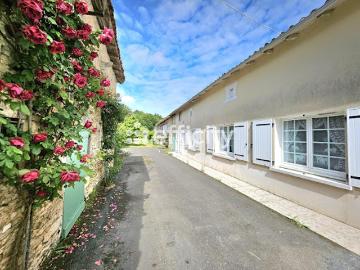 Vente Maison 6 pièces 140 m2 Champniers