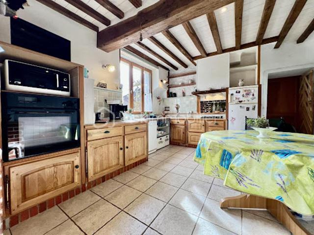 Vente Maison 6 pièces 150 m2 Esnon