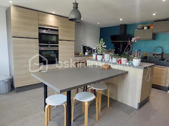Vente Maison 8 pièces 186 m2 Coulonges sur l'Autize