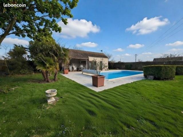 Vente | Longère | 9p | 6ch | 255 m² | Nemours | Expo Nord Est | Terrasse · Jardin · Piscine