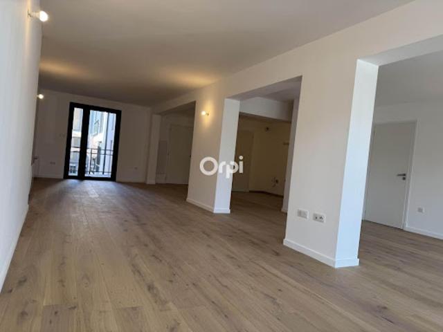 Vente Loft 3 pièces 118.2 m2 Hazebrouck