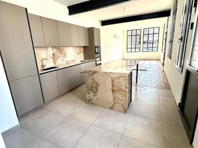 Vente Loft 4 pièces 142.6 m2 Pau