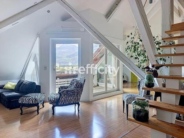 Vente Loft 5 pièces 158 m2 Saint egreve