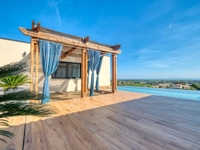 Vente Luxueuse Maison Contemporaine d'Architecte 10 pièces Vue Mer Penta Di Casinca