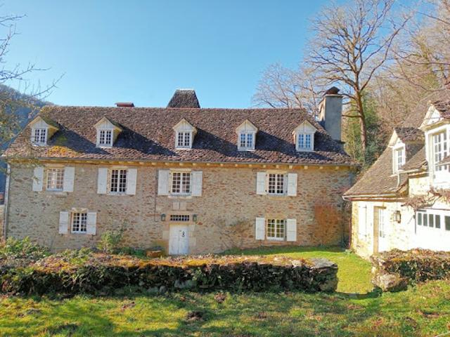 Vente Manoir 14 pièces 300 m2 Soursac