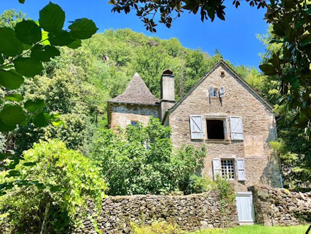 Vente Manoir 14 pièces 300 m2 Soursac