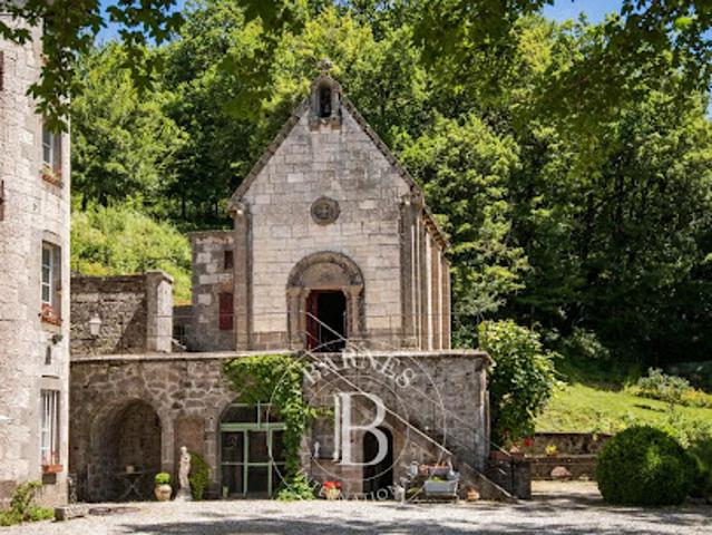 Vente Manoir 16 pièces 500 m2 Aurillac